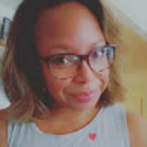 Meet your Posher, Deena